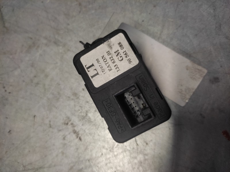 Recambio de mando elevalunas delantero izquierdo para opel astra g berlina club referencia OEM IAM   