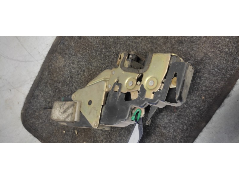 Recambio de cerradura puerta delantera izquierda para volvo s40 berlina td referencia OEM IAM   