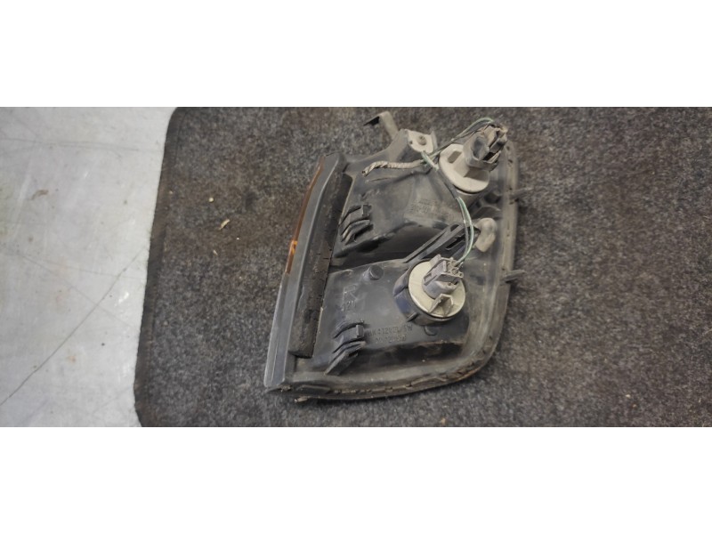 Recambio de piloto delantero derecho para mitsubishi montero (v20/v40) 2500 td gl (2-ptas.) referencia OEM IAM 21037746  