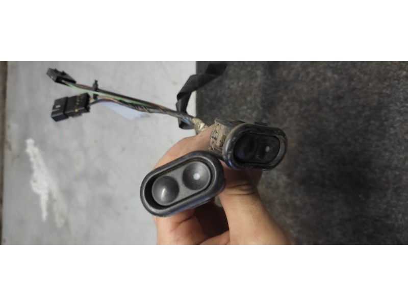 Recambio de mando elevalunas delantero izquierdo para opel tigra 1.6 16v referencia OEM IAM   