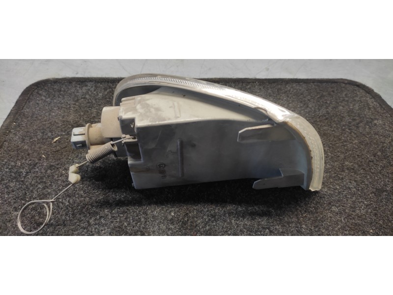 Recambio de piloto delantero izquierdo para fiat punto berlina (176) 55 sole referencia OEM IAM BLANCO  