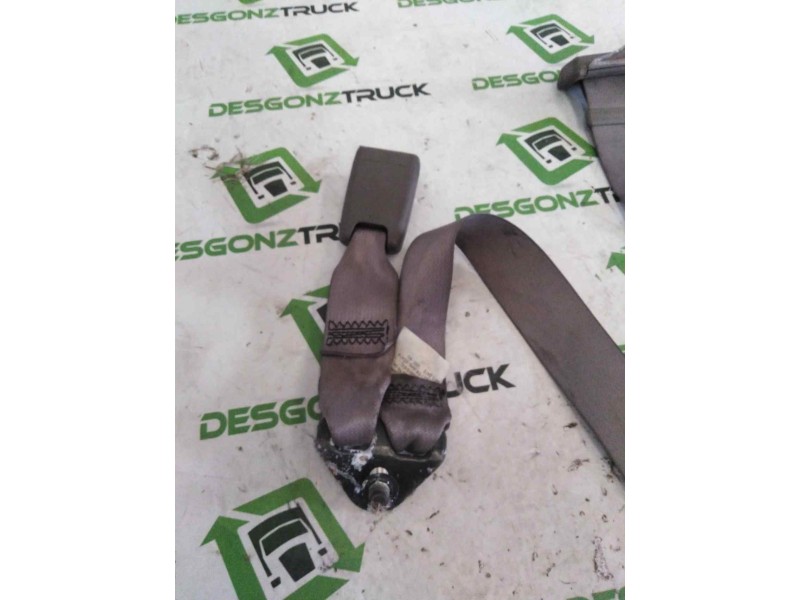 Recambio de cinturon seguridad delantero para renault maxity fg 150.35/45 referencia OEM IAM  PARTE CENTRAL 