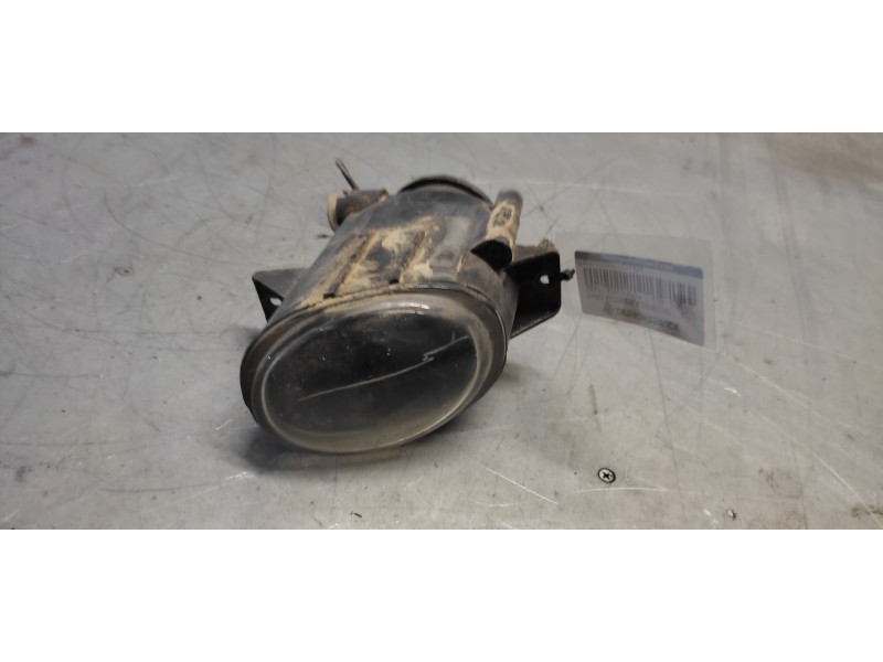 Recambio de faro antiniebla derecho para seat leon (1m1) referencia OEM IAM   2 PINS
