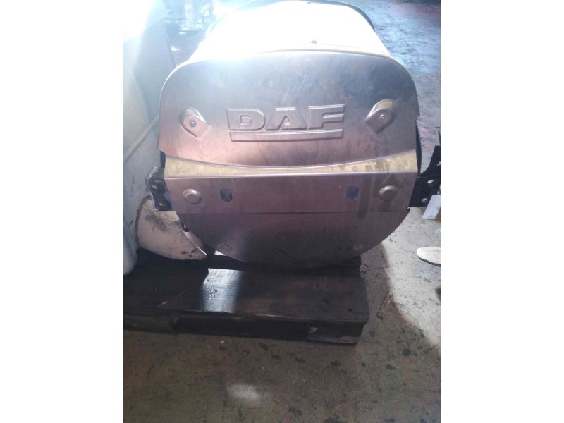Recambio de catalizador para daf serie xf105.xxx referencia OEM IAM 1827547  