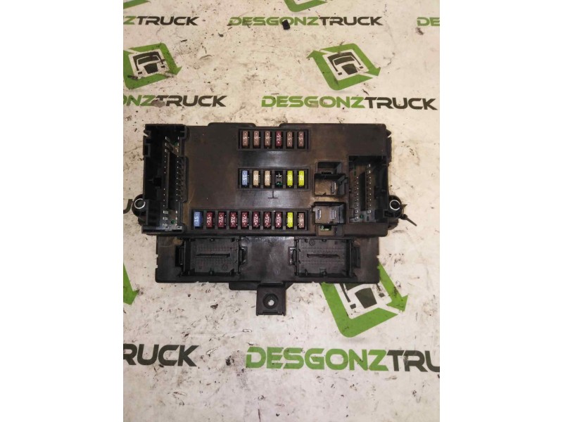 Recambio de caja precalentamiento para iveco daily pr 3.0 diesel referencia OEM IAM 5801639038  