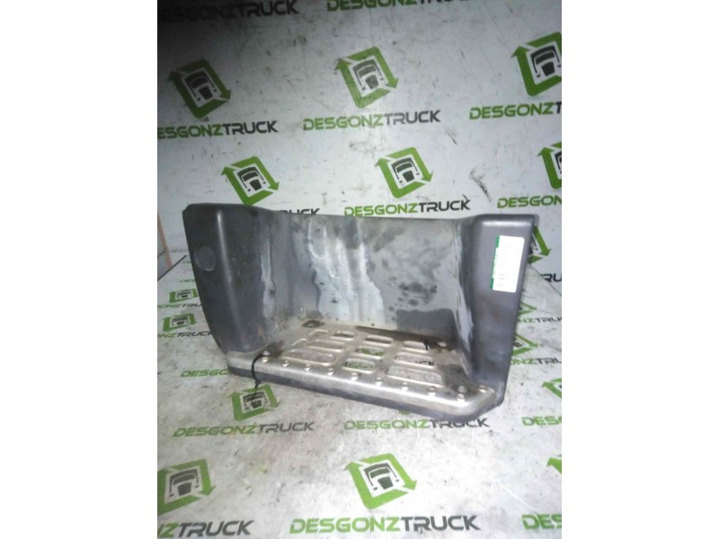 Recambio de peldaño izquierdo para volvo fm 12 asta 2001 fsa  4x2 largo, bajo referencia OEM IAM   