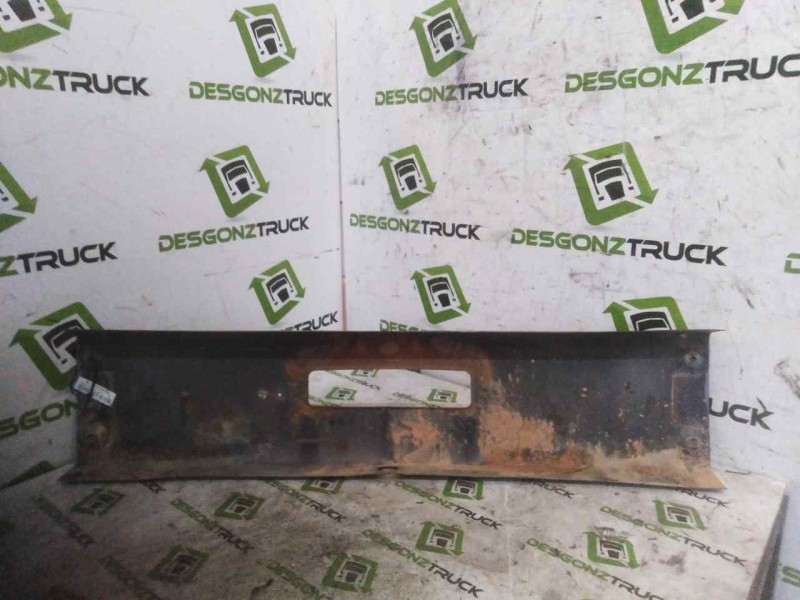 Recambio de paragolpes delantero para nissan trucks m 130.17 referencia OEM IAM  PARTE CENTRAL 