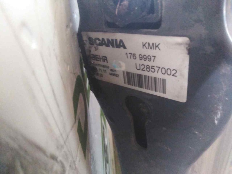 Recambio de radiador agua para scania serie p/g/r (c-clase) referencia OEM IAM 1769997 U28857002 104 , 5CM ALTO/86CM LARO