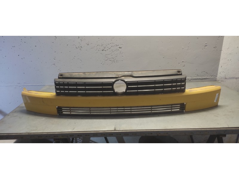 Recambio de rejilla delantera central para volkswagen t4 transporter/furgoneta (mod. 1991) combi referencia OEM IAM   