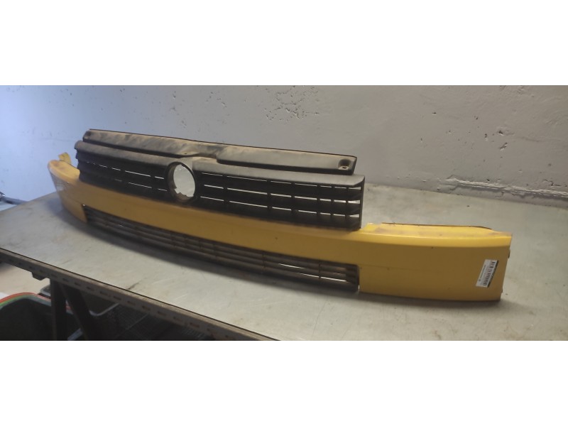 Recambio de rejilla delantera central para volkswagen t4 transporter/furgoneta (mod. 1991) combi referencia OEM IAM   
