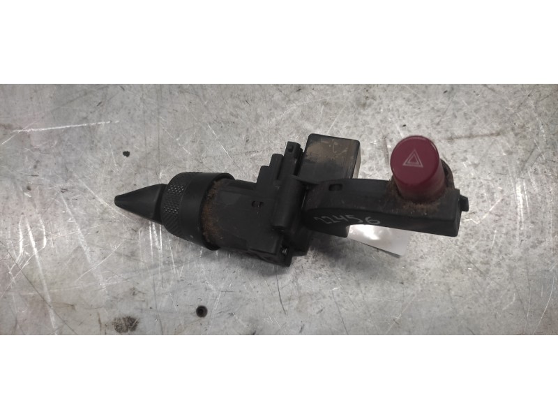 Recambio de mando intermitentes para ford escort berlina 1.6 cat referencia OEM IAM 86AG13B302AA  