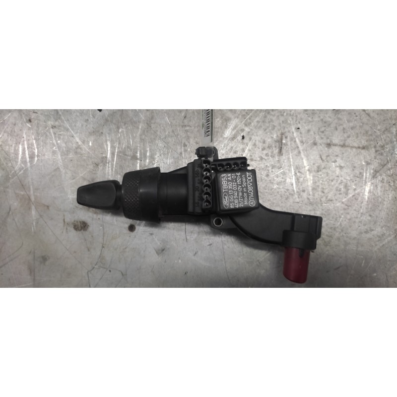 Recambio de mando intermitentes para ford escort berlina 1.6 cat referencia OEM IAM 86AG13B302AA  