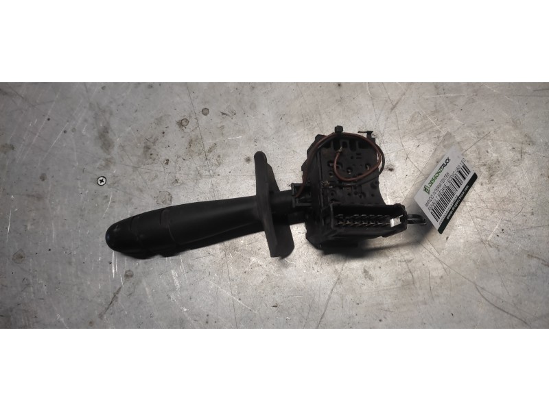 Recambio de mando intermitentes para renault megane i scenic (ja0) 1.9 d alize referencia OEM IAM   