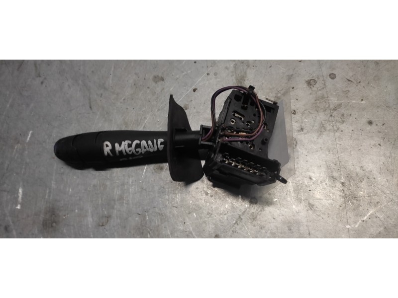 Recambio de mando intermitentes para renault megane i scenic (ja0) 1.9 d alize referencia OEM IAM   