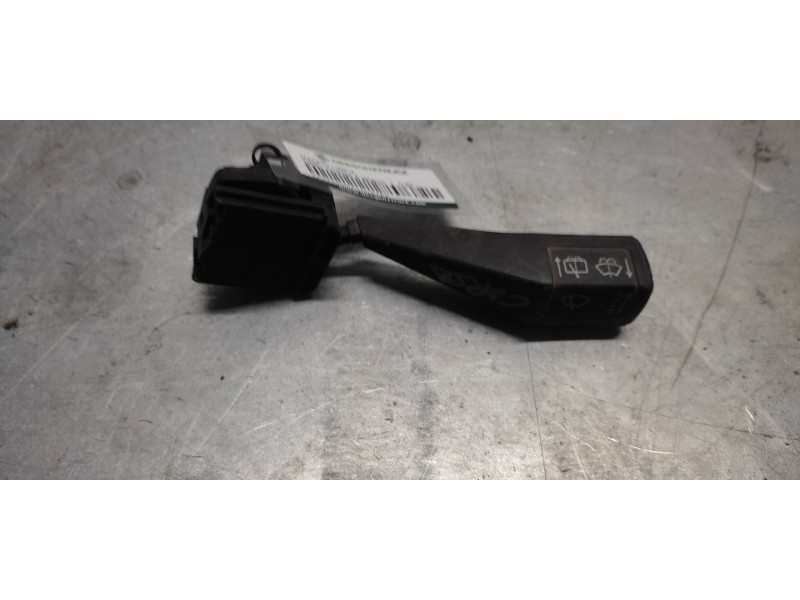 Recambio de mando limpia para opel corsa a básico referencia OEM IAM  090126717500974 