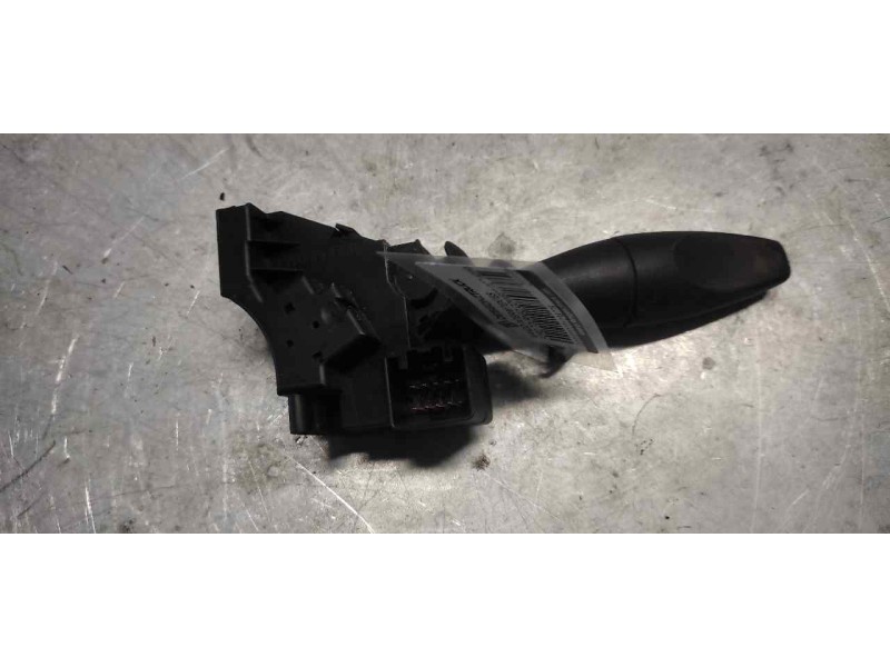 Recambio de mando intermitentes para ford tourneo connect (tc7) kombi corta referencia OEM IAM 211113335  