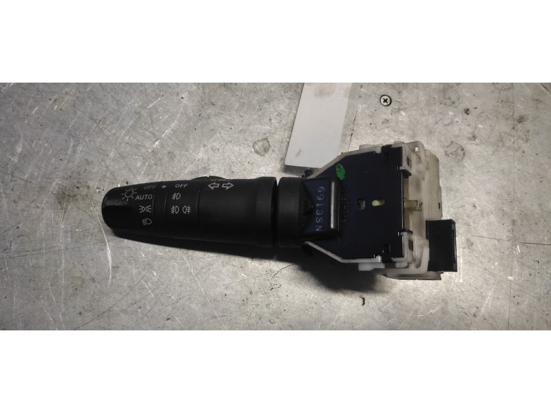 Recambio de mando intermitentes para nissan note (e11e) acenta referencia OEM IAM 6913SN  