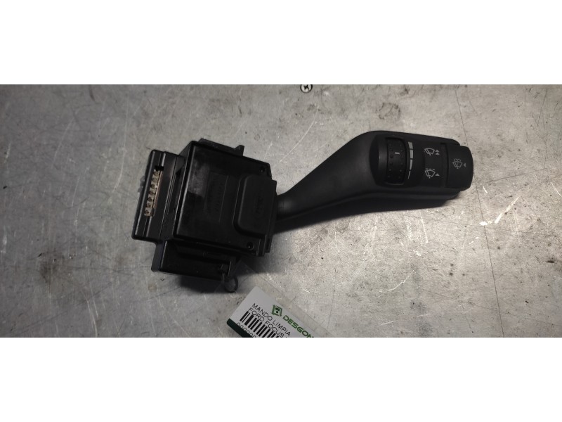Recambio de mando limpia para ford focus lim. (cb4) trend referencia OEM IAM 17D940  