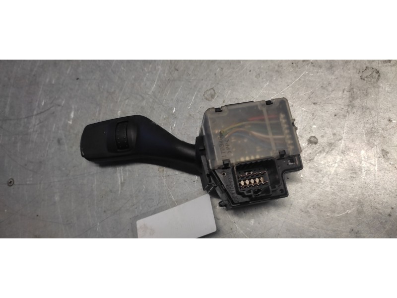 Recambio de mando limpia para ford focus lim. (cb4) trend referencia OEM IAM 17D940  