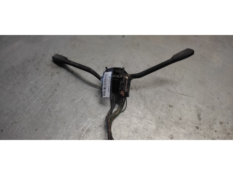 Recambio de mando multifuncion para volkswagen caravelle referencia OEM IAM 251953503  