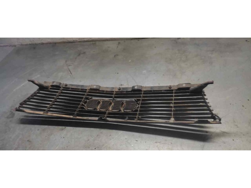 Recambio de rejilla delantera para audi 100 (431/433/435) 2.0 referencia OEM IAM 443853655C  