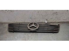 Recambio de rejilla delantera para mercedes sprinter (w901,w903) combi 2.3 cat referencia OEM IAM 9018880123  