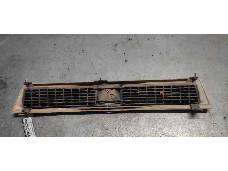 Recambio de rejilla delantera central para seat toledo (1l) base referencia OEM IAM 1L0853655  