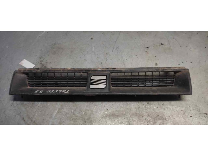 Recambio de rejilla delantera central para seat toledo (1l) base referencia OEM IAM 1L0853655  