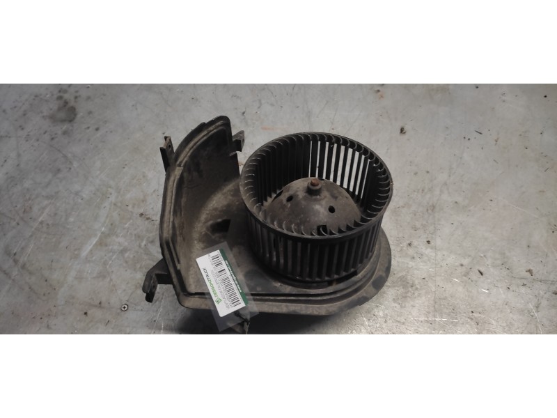 Recambio de ventilador calefaccion para volkswagen polo berlina (6n2) trendline referencia OEM IAM 652950T  