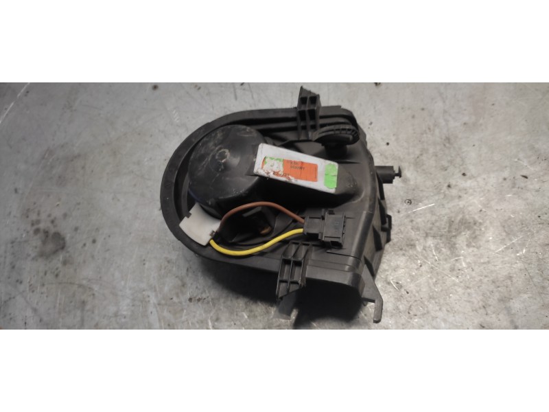 Recambio de ventilador calefaccion para volkswagen polo berlina (6n2) trendline referencia OEM IAM 652950T  