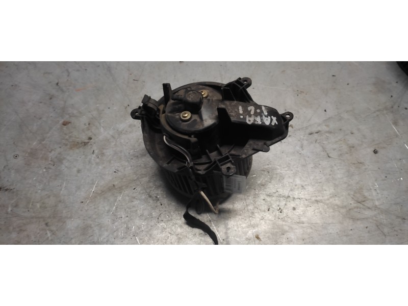 Recambio de ventilador calefaccion para citroen xsara berlina 1.6i 16v exclusive referencia OEM IAM 21068123  