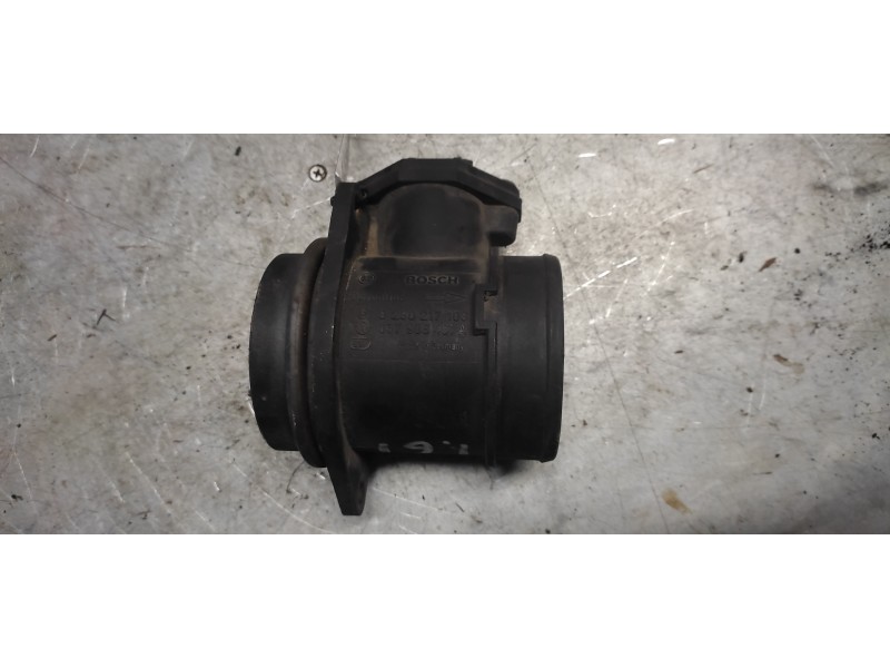 Recambio de caudalimetro para volkswagen golf iii berlina (1h1) s referencia OEM IAM 037906461A BOSCH 