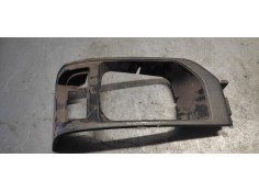 Recambio de molduras delanteras para isuzu van midi van midi caja cerrada, corto referencia OEM IAM  CONTORNO FARO DERECHO 