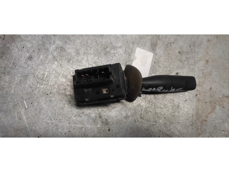 Recambio de mando limpia para peugeot expert kombi 1.6 cat referencia OEM IAM 96049596ZL 6 PINS 