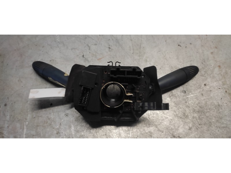 Recambio de mando multifuncion para fiat doblo (119) 1.9 diesel cat referencia OEM IAM A223  