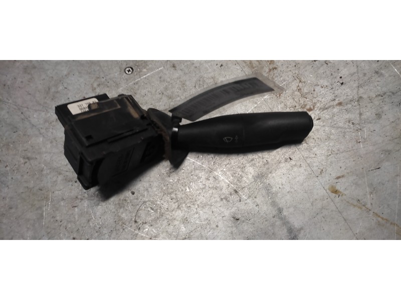 Recambio de mando limpia para citroen berlingo 1.9 diesel referencia OEM IAM 96049596ZL 6 PINS 