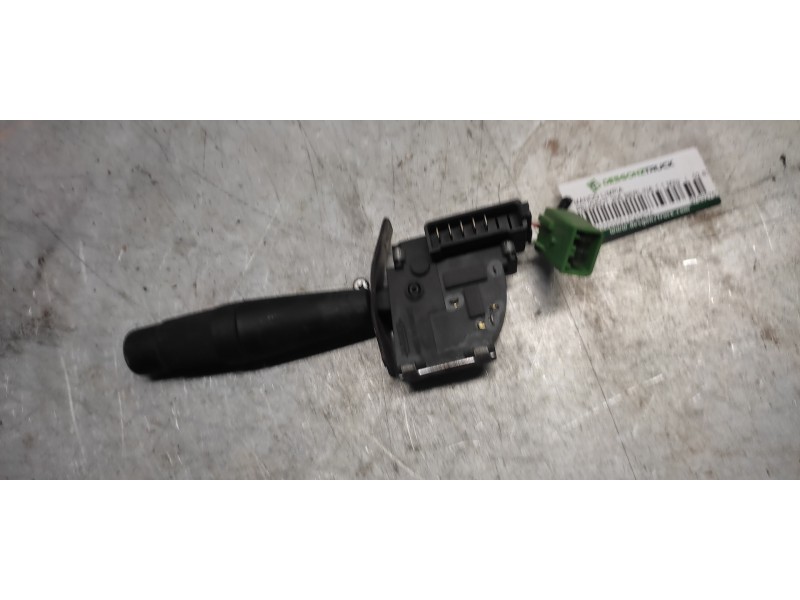 Recambio de mando limpia para peugeot 205 berlina 1.1 mito referencia OEM IAM 9753275380  