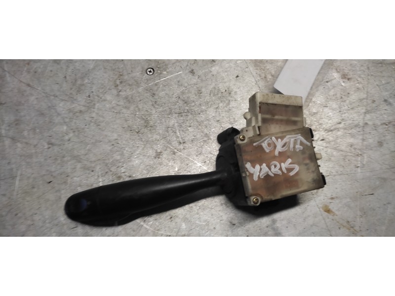 Recambio de mando intermitentes para toyota yaris verso (ncp2/nlp2) 1.3 linea luna referencia OEM IAM 173648  