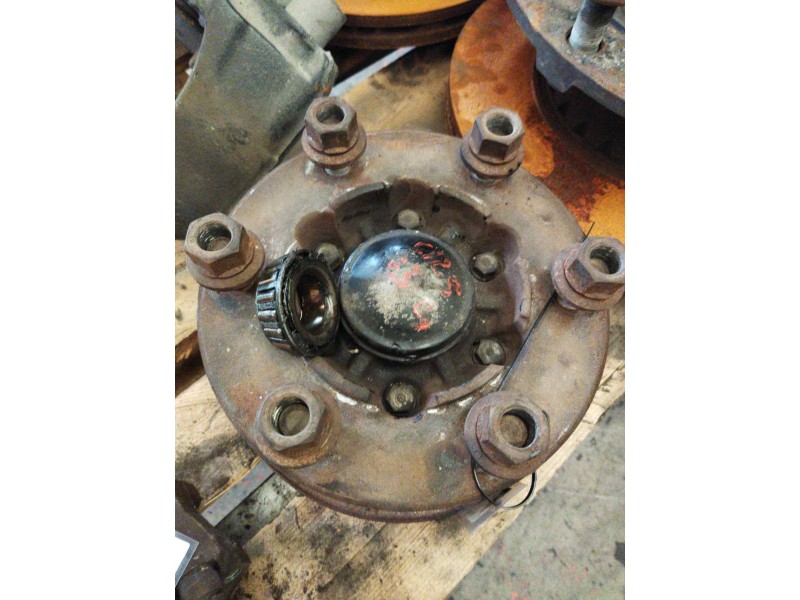 Recambio de buje delantero para mitsubishi canter 01/99  3.9 diesel referencia OEM IAM   