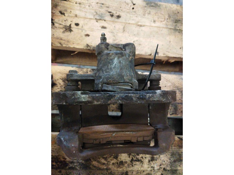 Recambio de pinza freno delantera izquierda para mitsubishi canter 01/99  3.9 diesel referencia OEM IAM FX15C  