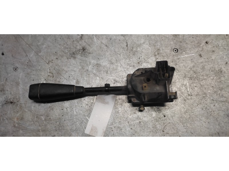 Recambio de mando limpia para peugeot 505 berlina 1.8 referencia OEM IAM   6 PINS