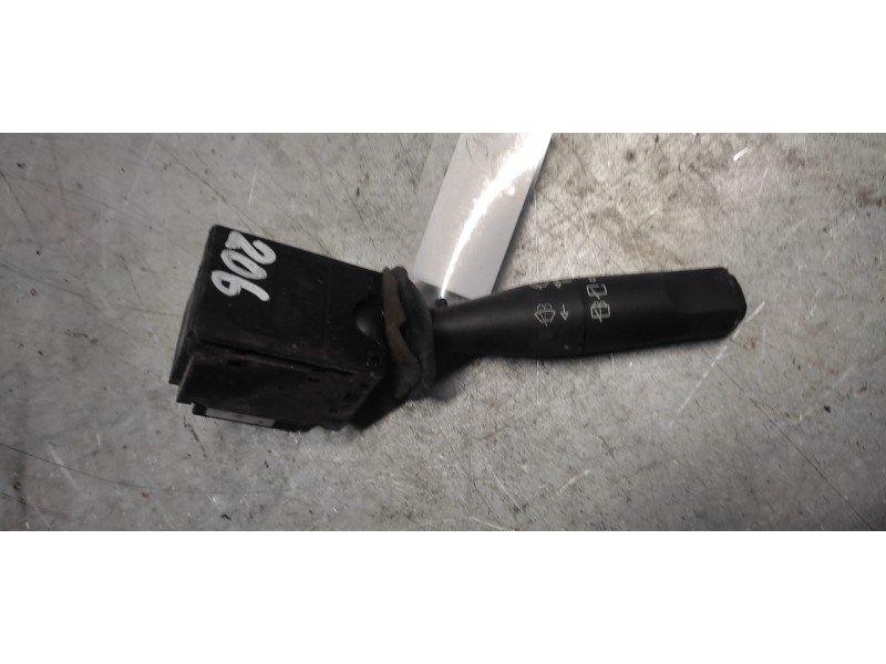 Recambio de mando limpia para peugeot 206 berlina xs clim referencia OEM IAM 96049597ZL  