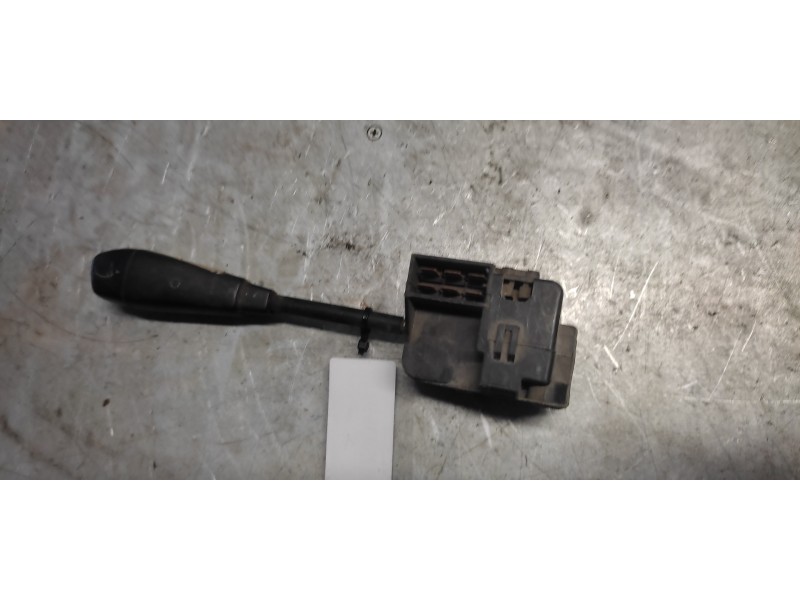 Recambio de mando limpia para peugeot 505 berlina 1.8 referencia OEM IAM   6 PINS