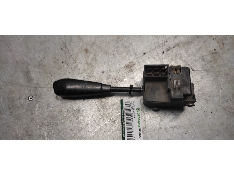 Recambio de mando limpia para peugeot 505 berlina 1.8 referencia OEM IAM   6 PINS