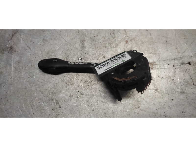 Recambio de mando intermitentes para volkswagen golf iii berlina (1h1) 1.9 diesel referencia OEM IAM   8/5 PINS