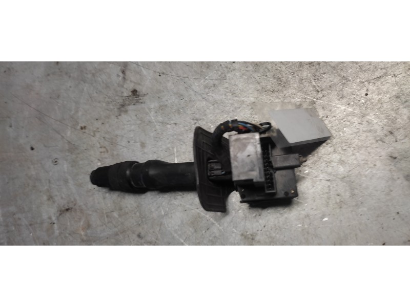 Recambio de mando intermitentes para fiat tempra berlina (159) 1.8 cat referencia OEM IAM A223 11 PINS 