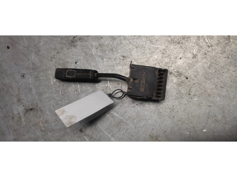 Recambio de mando limpia para renault 9 1.2 broadway referencia OEM IAM   