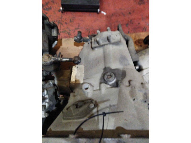 Recambio de caja cambios para nissan trucks l35.08 ...... referencia OEM IAM T5200  