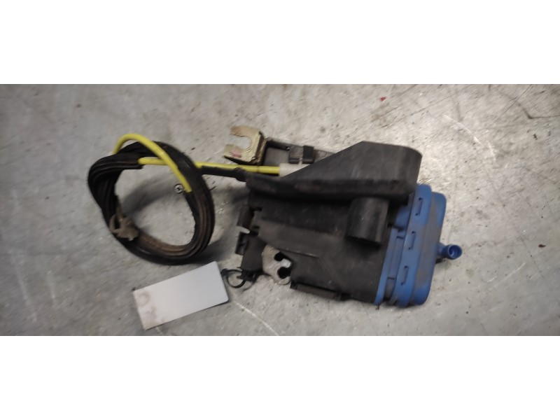 Recambio de cerradura puerta trasera izquierda para audi a4 avant (b5) 1.9 tdi referencia OEM IAM   