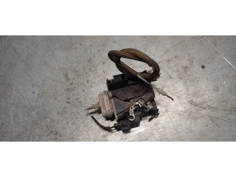 Recambio de cerradura puerta delantera derecha para audi a4 avant (b5) 1.9 tdi referencia OEM IAM   